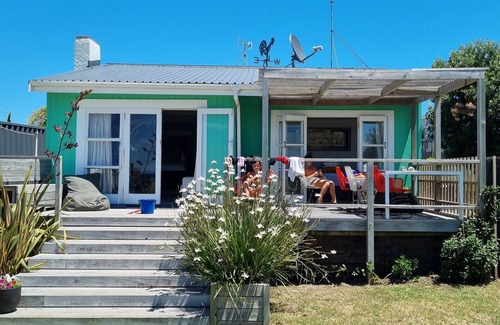 Mount Maunganui Cabaña | Linda casa de campo en la playa frente al monte