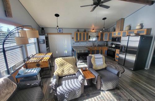 Birch Bay Apartamento | Cute Cottage with fully fenced yard