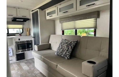 Winter Garden Casa | Cute & Cozy in Winter Garden FL.
