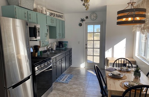 Twentynine Palms Casa | Cute desert home 5 minutes from Joshua Tree National Park