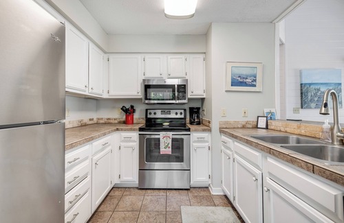 Pelican Bay Casa | Cute Family Beach Home in Wild Dunes Resort; Close to the Beach w/Porch Swing & Community Pool!