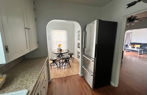 Lemoore Casa | Cute home walking distance to Downtown Lemoore