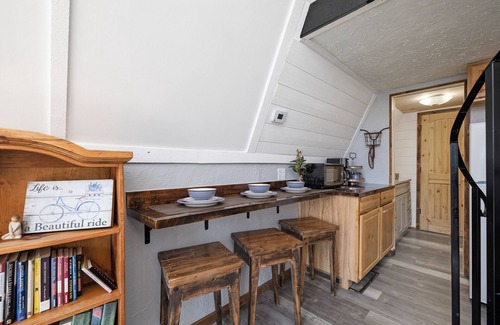 Lampe Cabina | Cute Little AFrame Table Rock Lake Shore Community