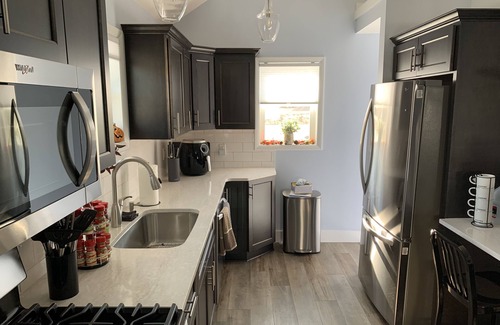 Caro Casa | Cute little bungalow on M-81