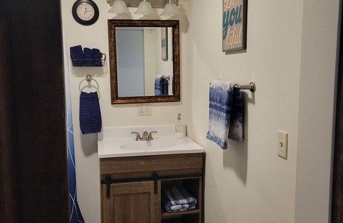 Forest City Apartamento | Cute & quiet studio apartment downtown Forest City!