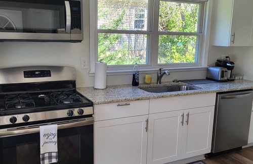 Cornelius Casa | Cute ranch house (no cleaning fee)