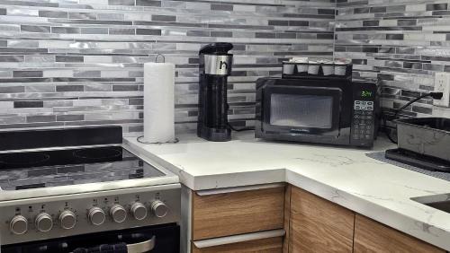 Hollywood Apartamento | Cute Renovated Studio 4 Miles from Hard Rock Hotel