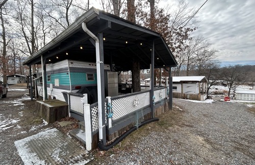 Dandridge Casa | Cute RV w/ 2 bedrooms, WiFi, & AC in Enchanting Dandridge! Close to attractions!