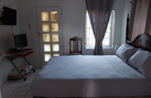 Port Antonio Apartamento | Cute Studio with Private Terrace