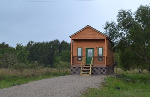 Cleveland Cabina | Linda pequeña casa! Ambiente al aire libre!
