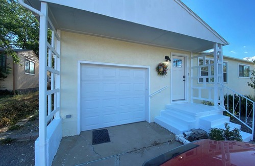 Tyrone Casa | Cute Totally Remodeled Casita in the Heart of Town