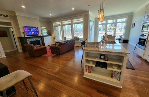Rochester Casa | Cuthbert Place / No Stairs, 2 bed, 2 bath, Pet Friendly, 2 mi to Mayo Clinic