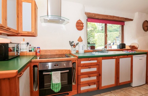 Totnes Cabaña | CUTTRYE OLD DAIRY, character holiday cottage in East Allington