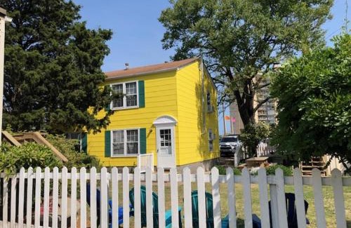 Northeast Virginia Beach Hotel | Cutty Sark Efficiencies and Historic Cottage's