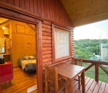 Alta Gracia Chalet De Esquí | CUYEN LA SERRANITA Dormi DLX Cabin para 2 Personas