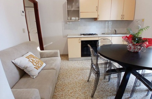 Pinarella Apartamento | CV006 - Cervia, elegant two-room apartment with air conditioning