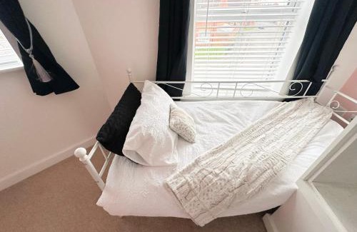Congerstone Apartamento | CV10 City Rose