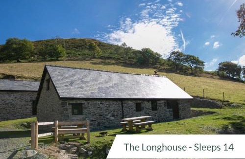 Rhayader Casa | Cwm Clyd Longhouse