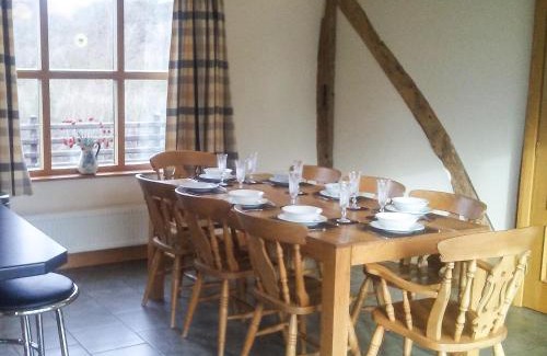 Newtown Casa | Cwm Corn Barn - Hw7662