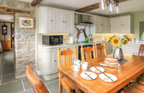 Builth Wells Cabaña | Cwmfadog