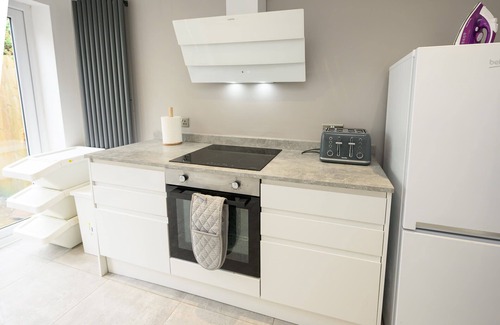 Treorchy Casa | Cwmparc Cottage Rhondda Valley by StayStaycations