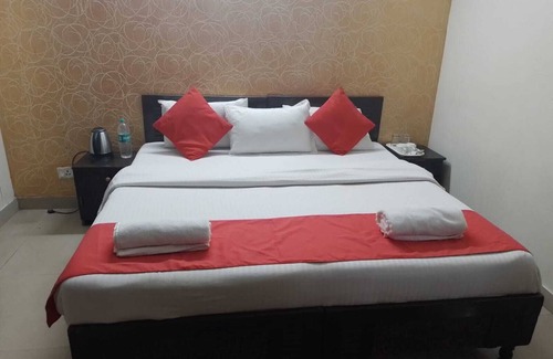Sector 63 Hotel | CWR Stays