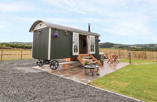 Ystrad Meurig Cabaña | Cwt Caron, PONTRHYDFENDIGAID