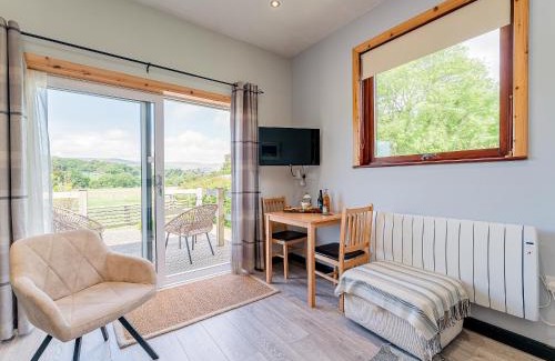 Eglwys-fach Casa | Cwtch Enrico - Uk39064