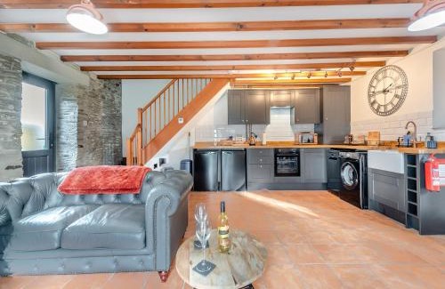Cribyn Casa | Cwtch Honey - Uk49792