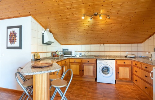 Arco da Calheta Apartamento | Nido de Cyane, una vista de halcón sobre Arco Da Calheta