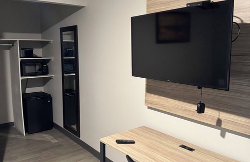 National Hills Hotel | Cyber Inn
