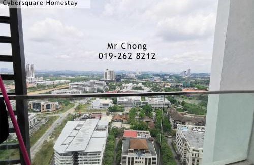 Cyberjaya Apartamento | Cybersqaure Studio Suites with Netfilx @10 min walking distance to McD