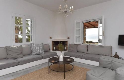 Paros Apartamento | Cycladic home in Kampos by GHH