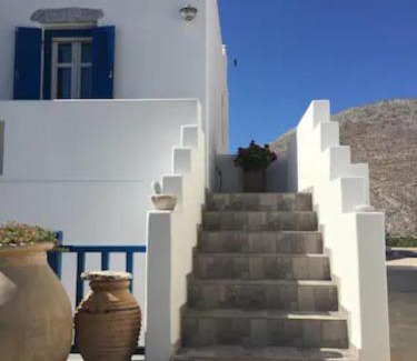 Tholaria Casa | Cycladic house in rural surrounding 2