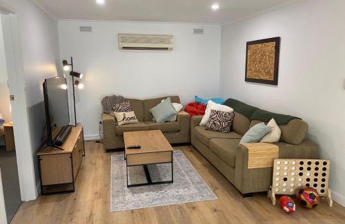 Wooragee Casa | Cycle on Star Lane