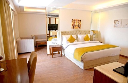 Dehradun Hotel | Cygnett Inn Paras