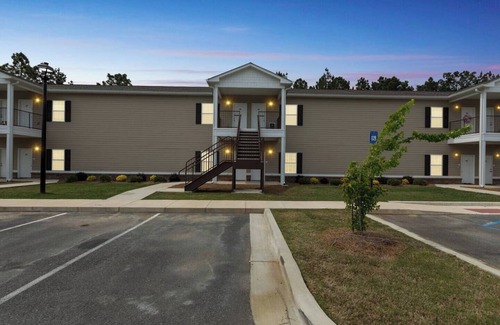 Tifton Apartamento | Cypress 71. 2bd|2b with full Kitchen equip
