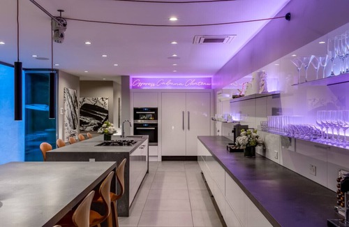 Hillcrest Villa | Villa estilo centro turístico en el corazón de San Diego junto al parque Balboa