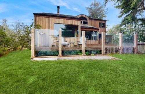 Sea Ranch Casa | Cypress Cove