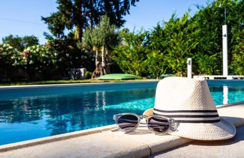 Ntomata Casa | Cypress Garden Villas