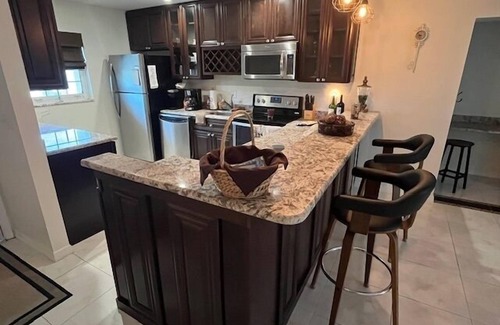 Cypress Lake Condominio | Cypress Lake Manor - 2 Bed 2 Bath Condo