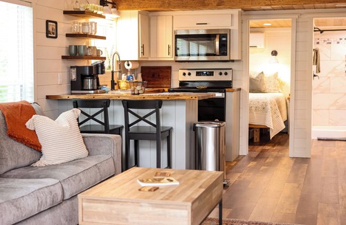 Belden Cabaña | Cypress - NEW Cottage in woods @ Moon Lake Farm - HOT TUB - LAKE - KAYAK - FISH