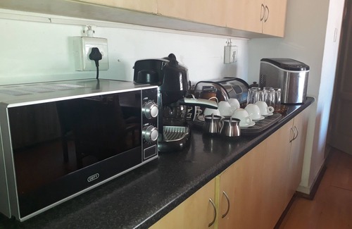 Greater Johannesburg Metropolitan Area Casa | Cyrildene Lodge