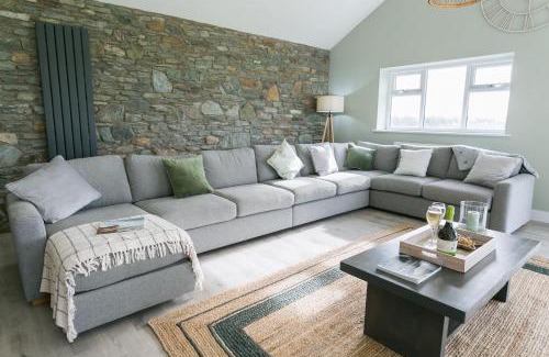 Llanfaethlu Casa | Cysgod y Llanw
