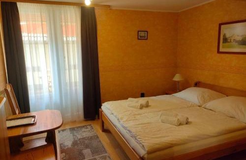 Tata Casa | Czérna Vendégház