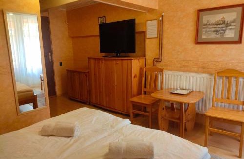 Tata Casa | Czérna Vendégház