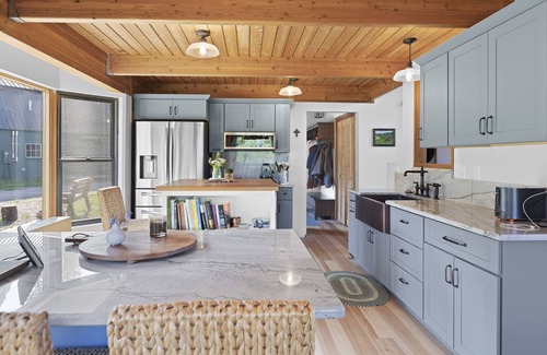Canyon Creek Cabina | CZ1 Ranch- 33 private acres in the Rocky Mountains, Luxury Cabin, near Helena