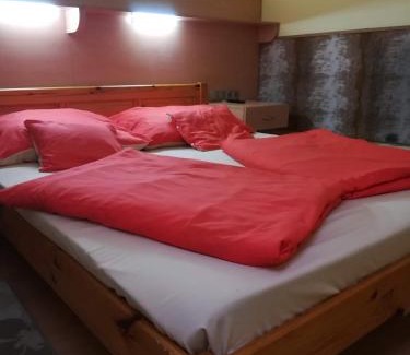 Oroszlany Casa | Czermann Panzió és Étterem
