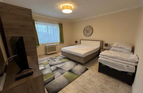 Poroszlo Apartamento | Czinege Vendégház - Kis ház