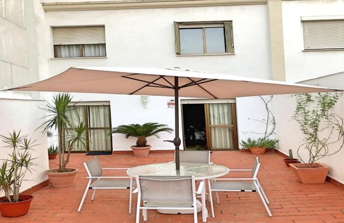 Ciudad Jardin Apartamento | Dúplex con patio junto al centro
